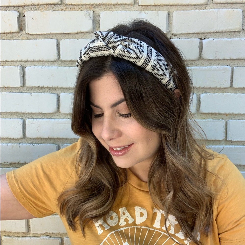 Tribal Print Turban Knot Headband - White - Picture 2 of 8